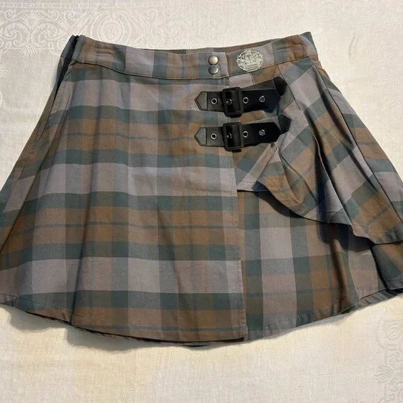 Outlander Plaid Buckle Skirt SM New With Tags Exclusive HOT TOPIC COLLECTION - Picture 1 of 11